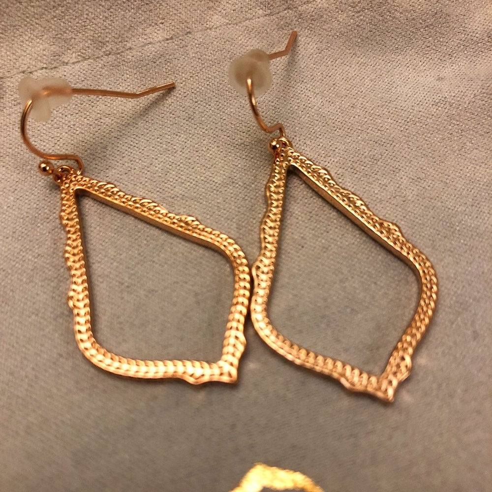 Kendra Scott Sophia drop earrings